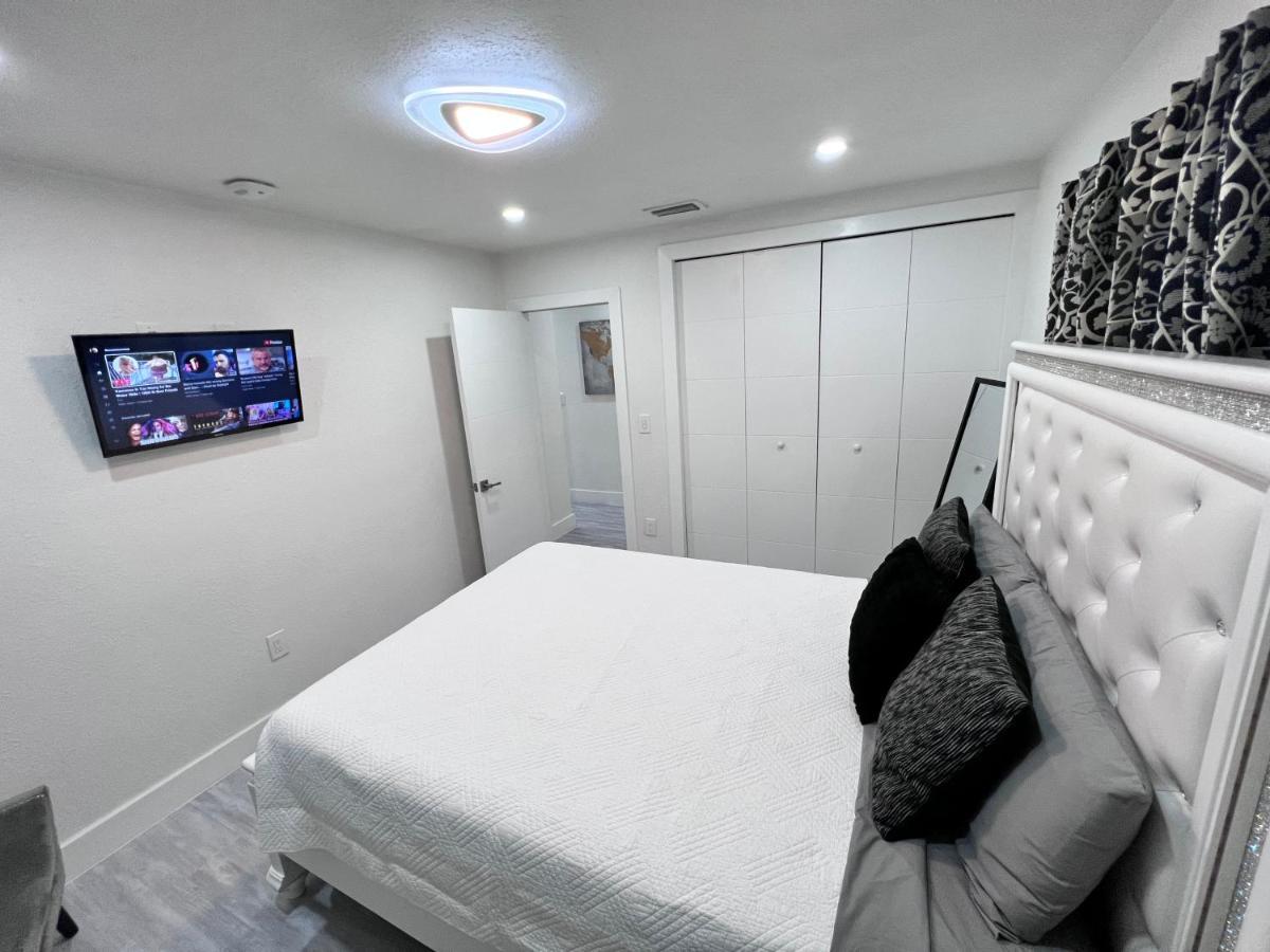 Stylish 2 Bedrooms Apartment By Miami International Airport מראה חיצוני תמונה